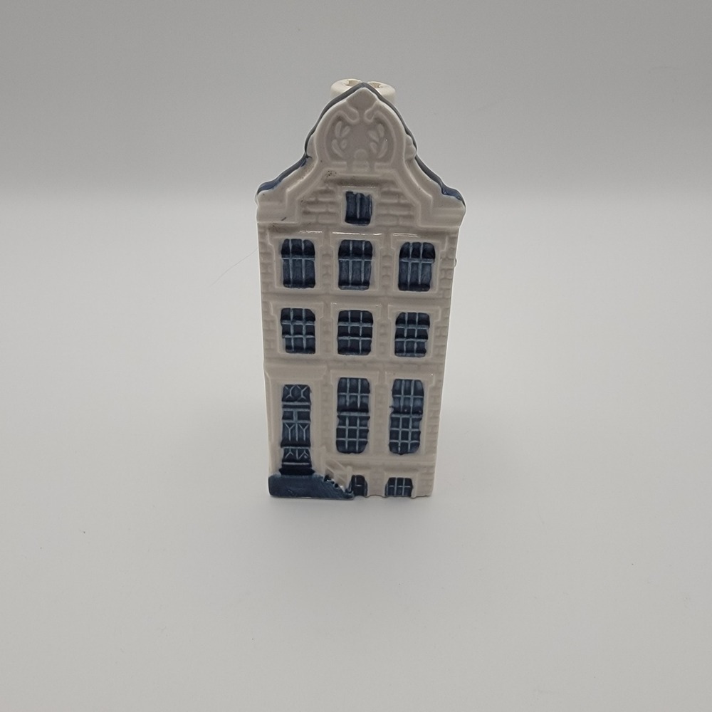 KLM Bols Blue Delft House 62 Miniature Bottle Holland Airline Collectible